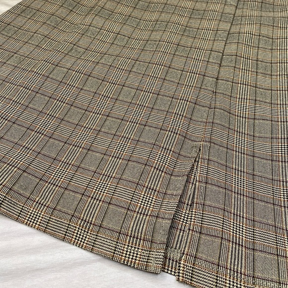 GARAGE TAN PLAID BODYCON MINI DRESS - Picture 3 of 9